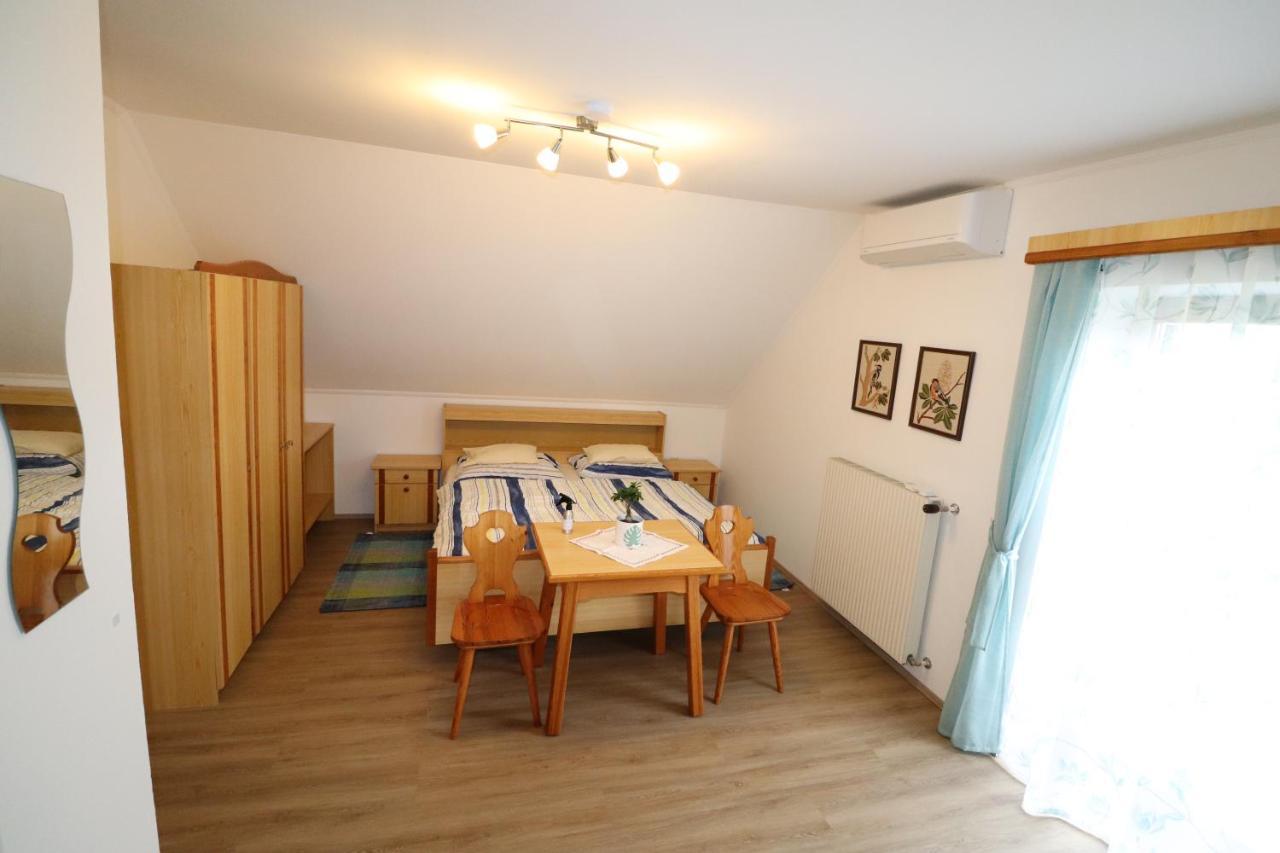 Gaestehaus Ulbl Kitzeck im Sausal Buitenkant foto